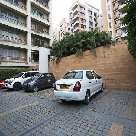 Capital O 10212 Hotel West Willows Xanadu Calcutta Exterior foto