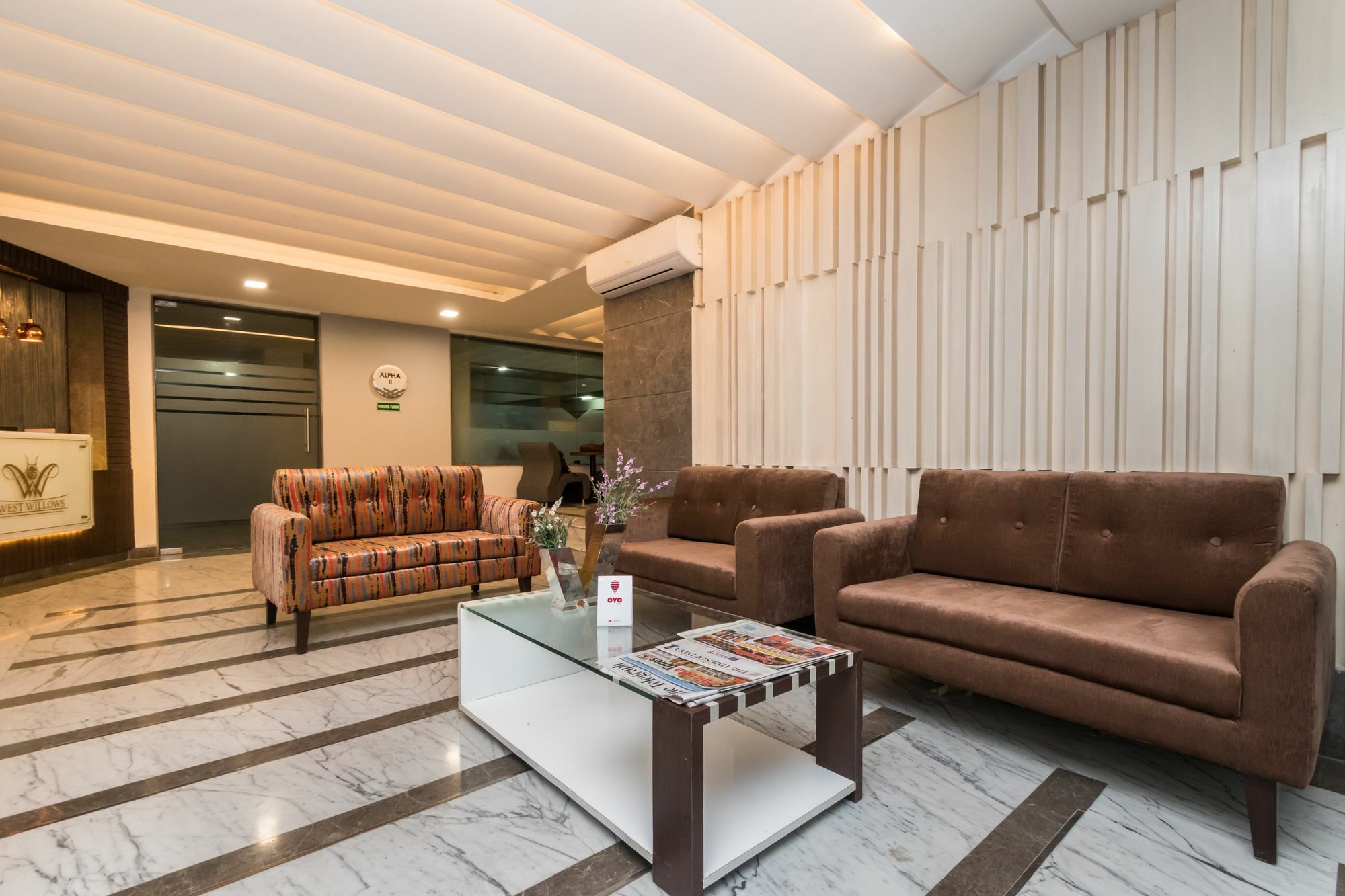 Capital O 10212 Hotel West Willows Xanadu Calcutta Exterior foto